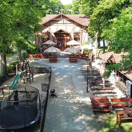 Restaurace Ostrov 3*